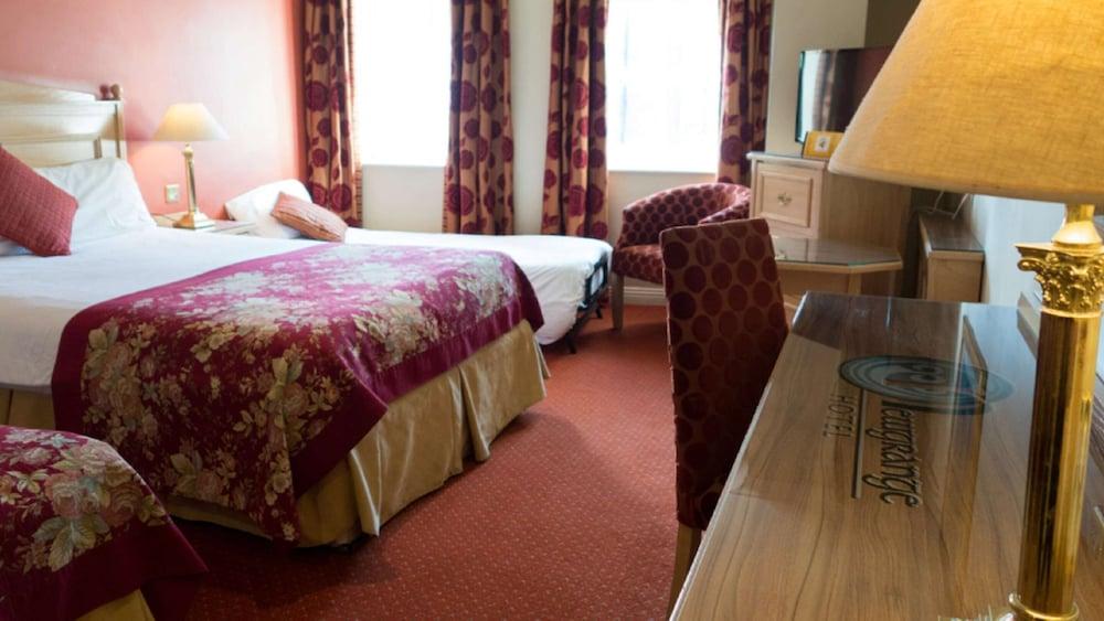 The Newgrange 3*